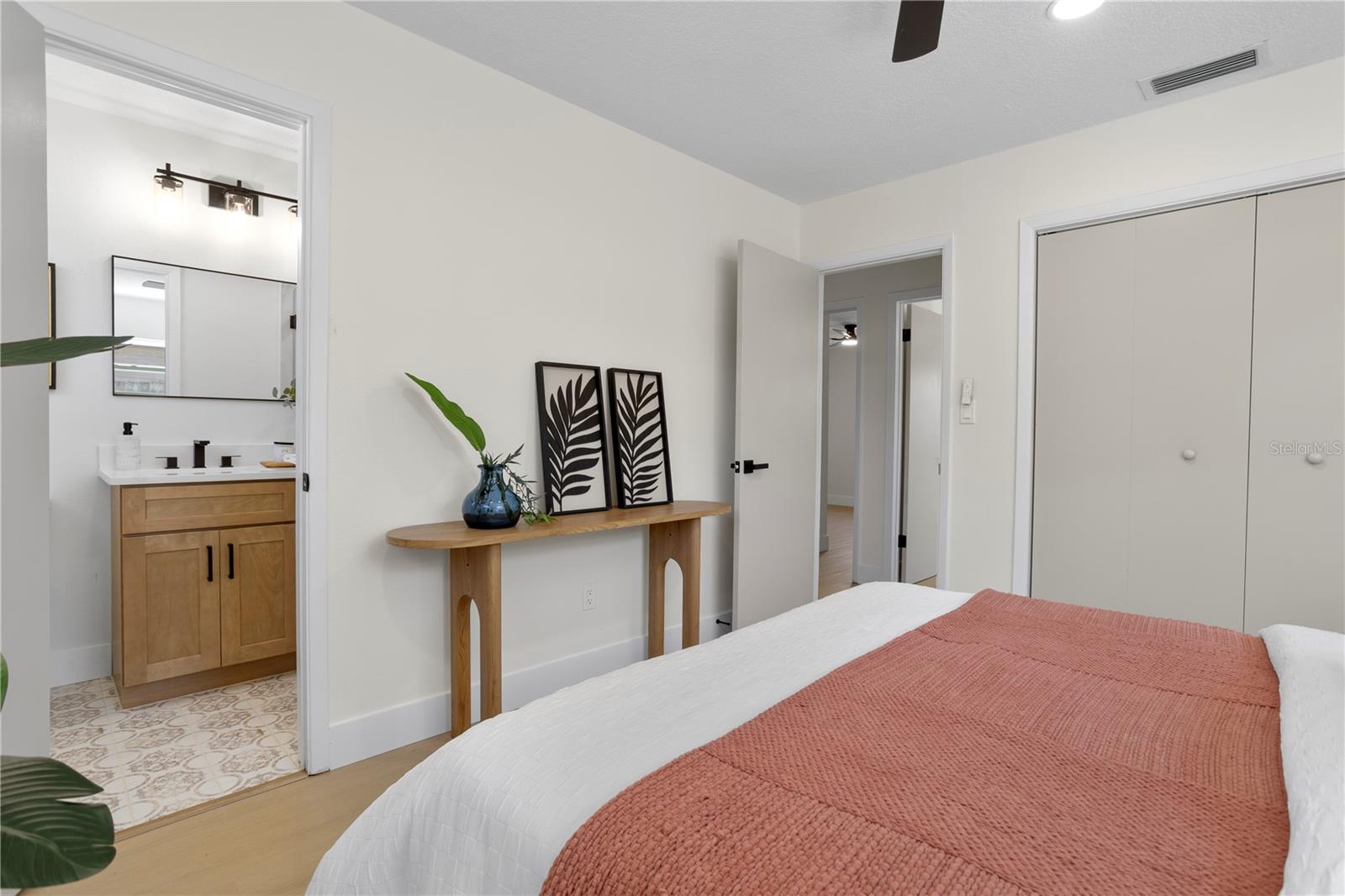 Image 21 of 40 For 1628 Larkin Avenue