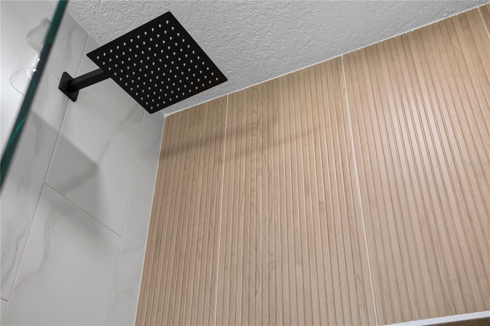 Image 23 of 40 For 1628 Larkin Avenue