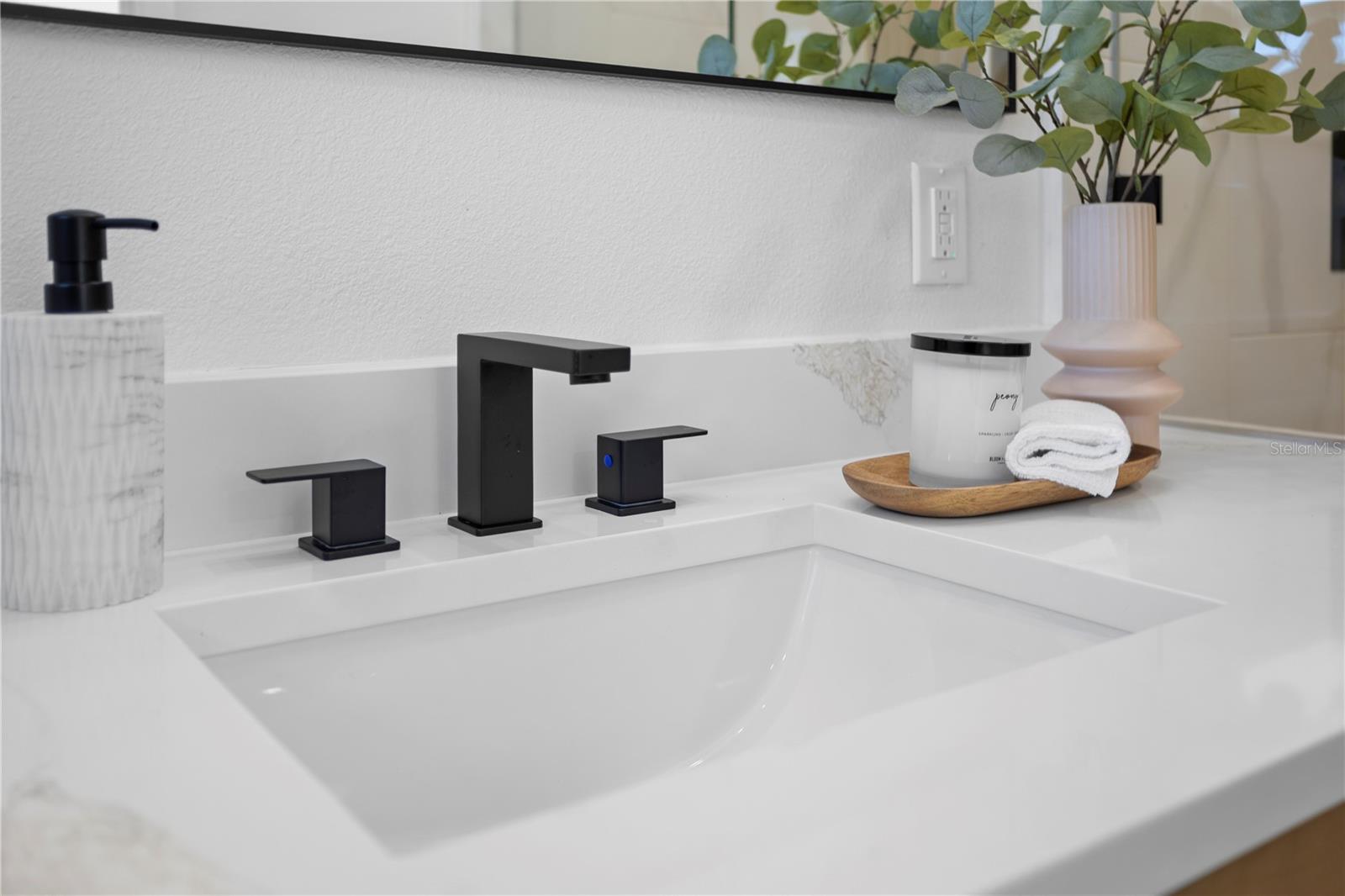 Image 25 of 40 For 1628 Larkin Avenue