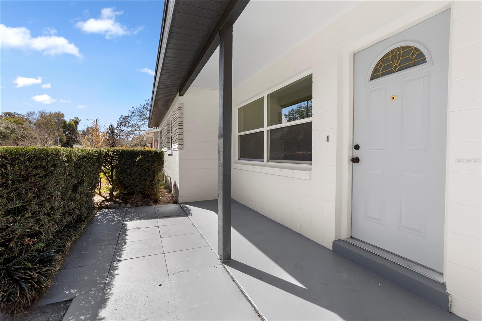 Image 3 of 40 For 1628 Larkin Avenue