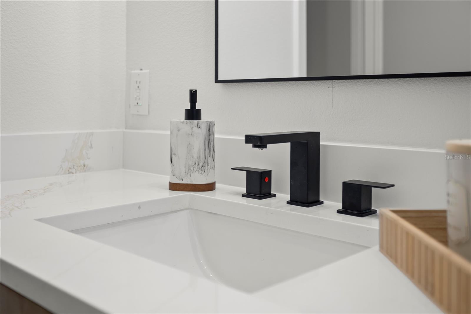 Image 30 of 40 For 1628 Larkin Avenue