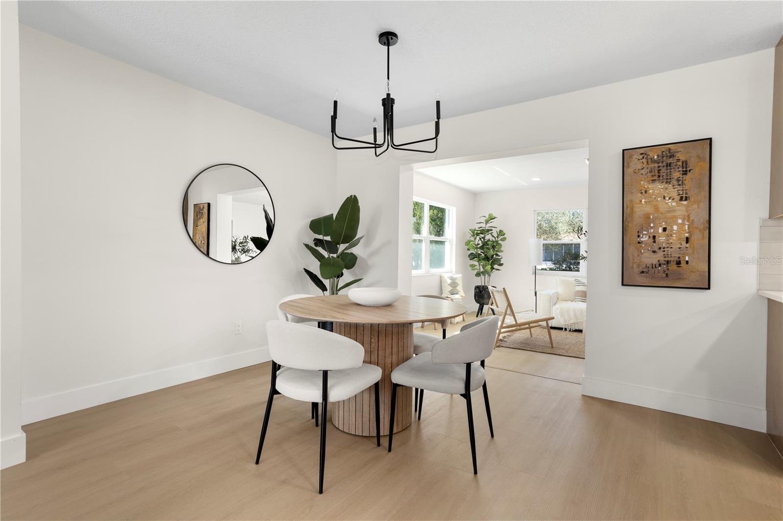 Image 8 of 40 For 1628 Larkin Avenue