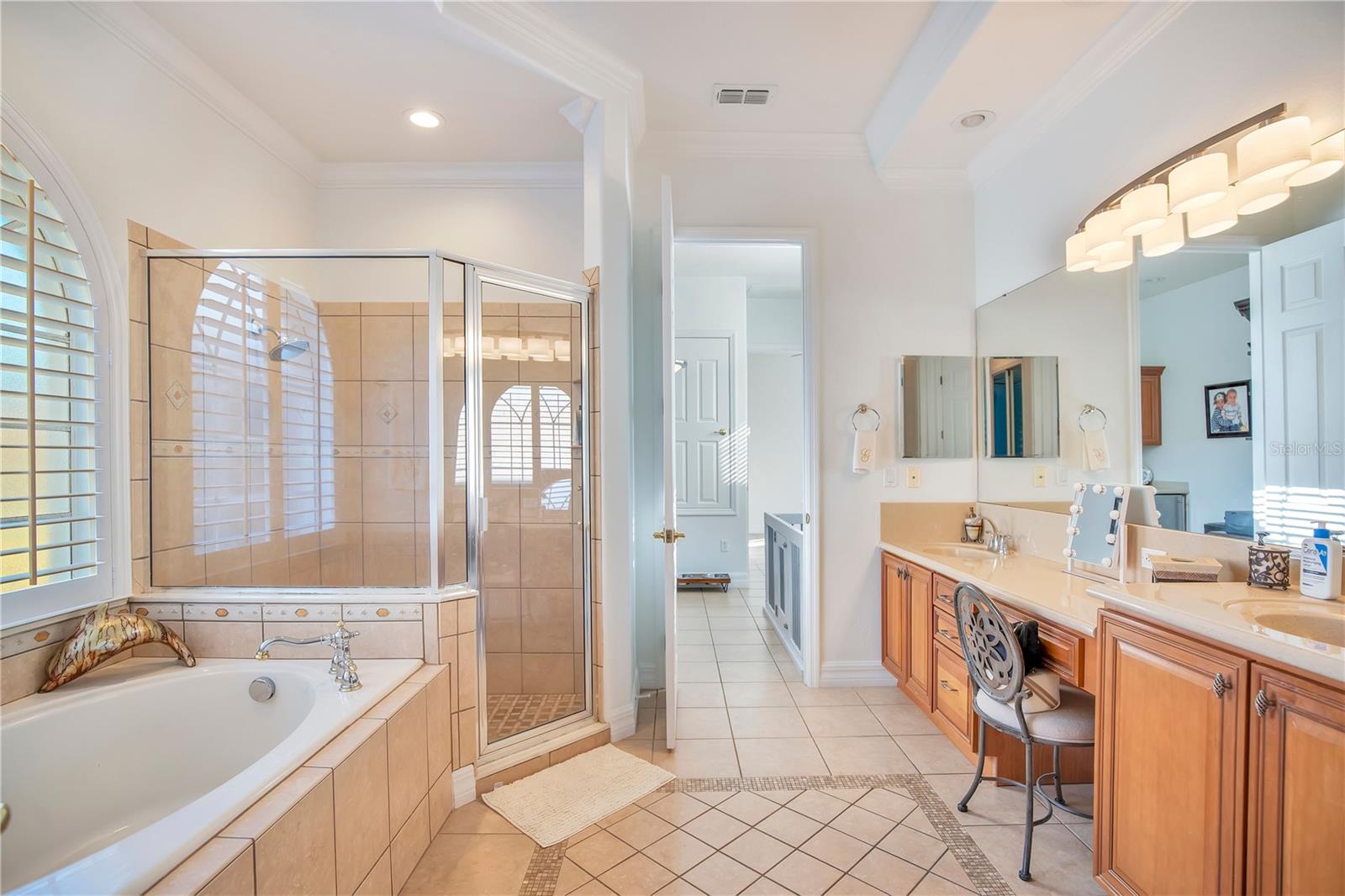 Image 18 of 54 For 16356 Bristol Lake Circle