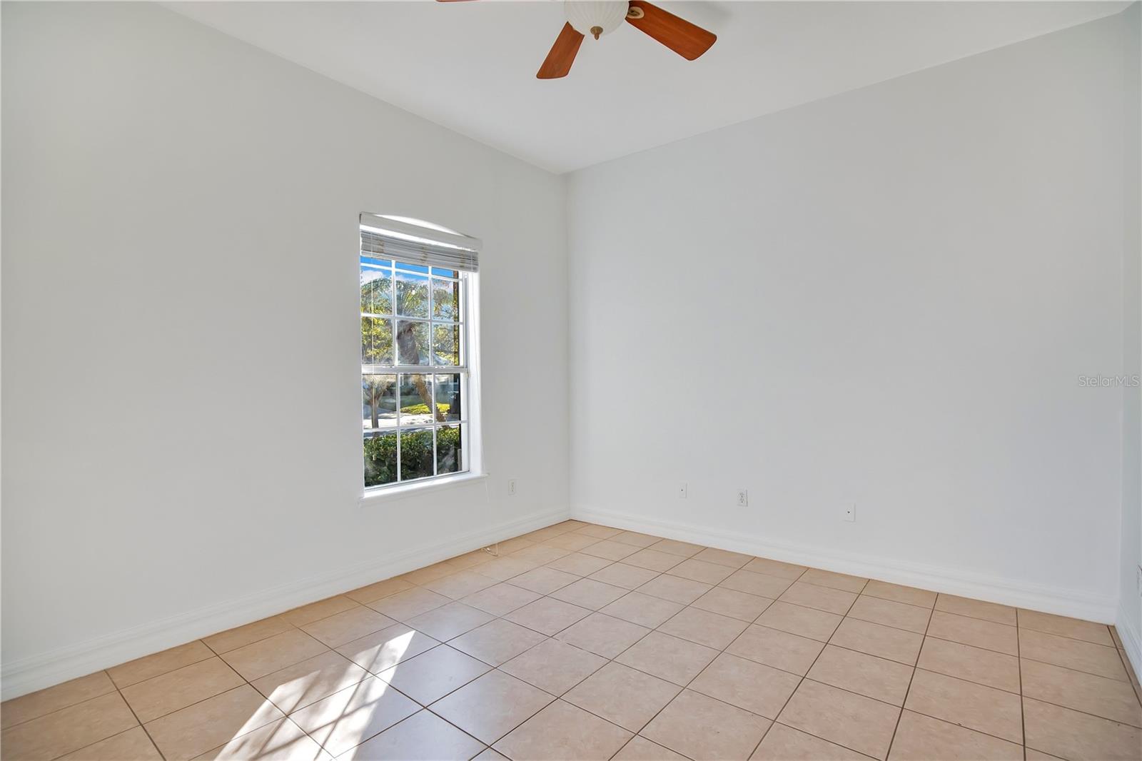 Image 24 of 54 For 16356 Bristol Lake Circle