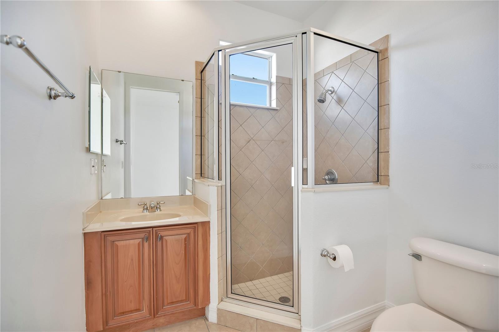 Image 26 of 54 For 16356 Bristol Lake Circle