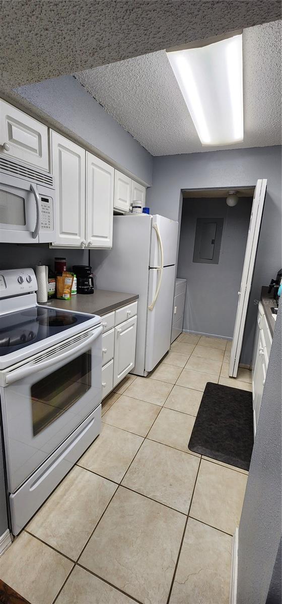 Image 10 of 11 For 3732 Idlebrook Circle 102