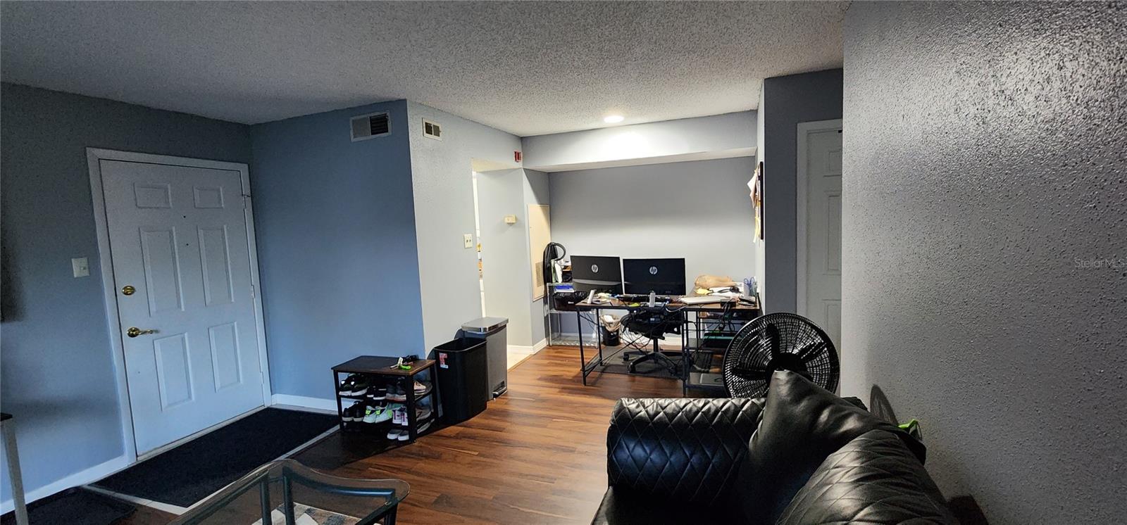 Image 4 of 11 For 3732 Idlebrook Circle 102