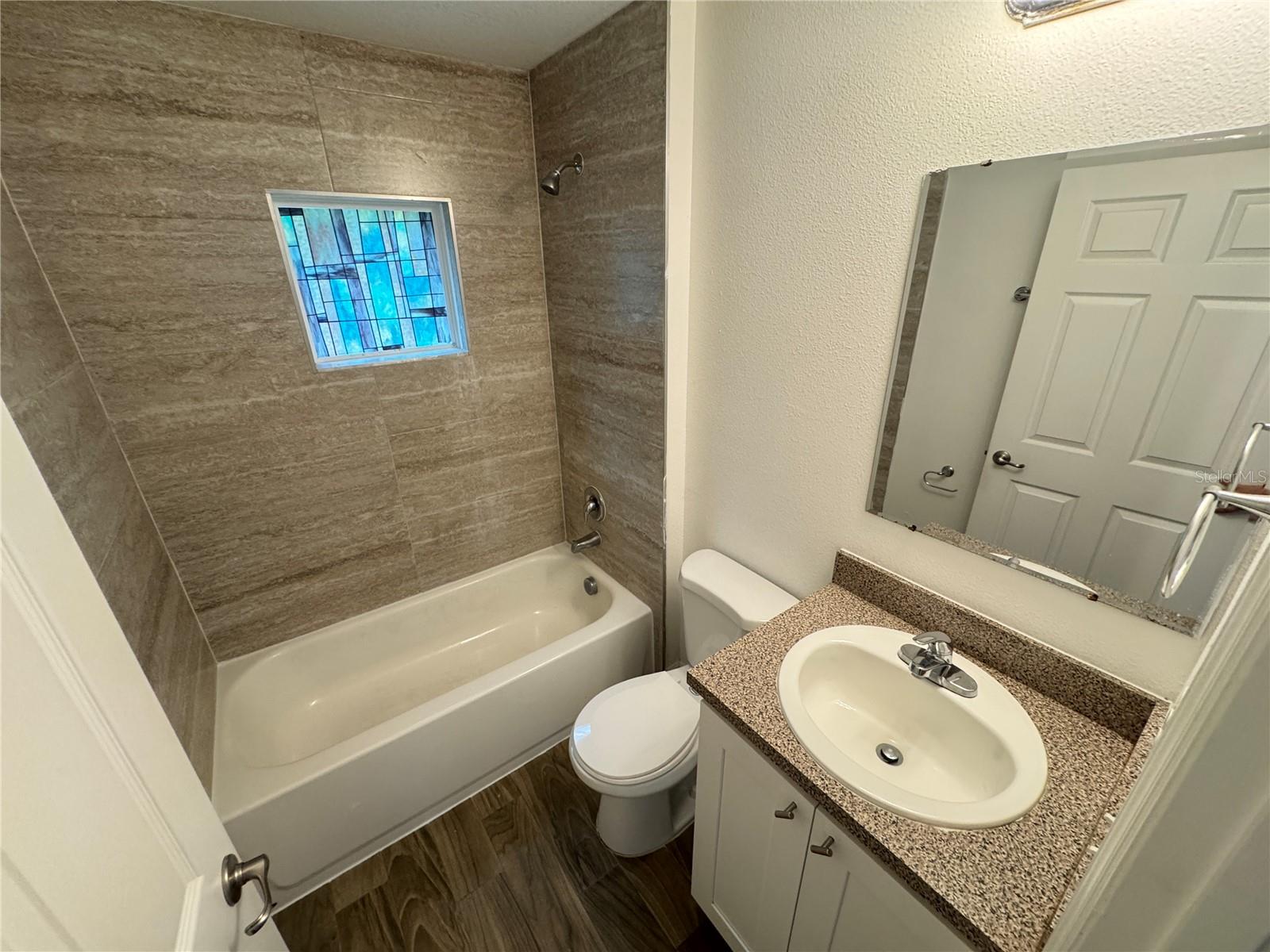 Image 16 of 26 For 708 Bon Air Street