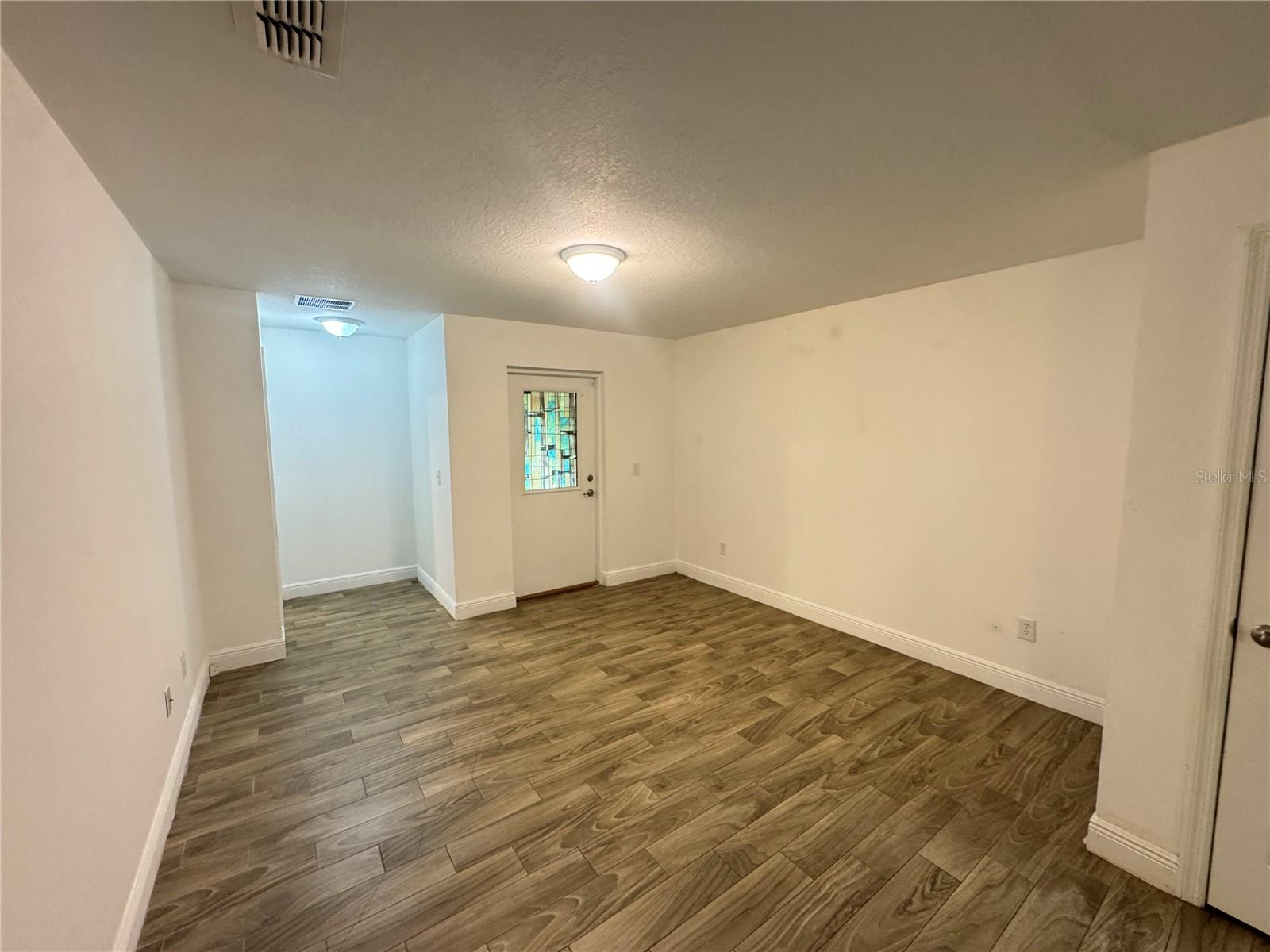 Image 19 of 26 For 708 Bon Air Street