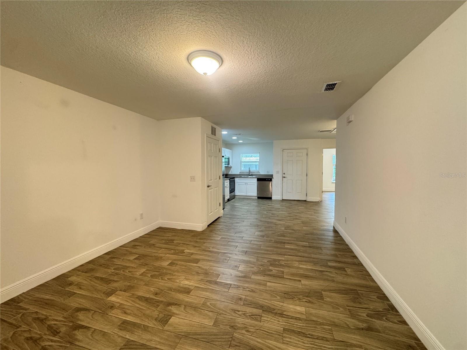 Image 7 of 26 For 708 Bon Air Street