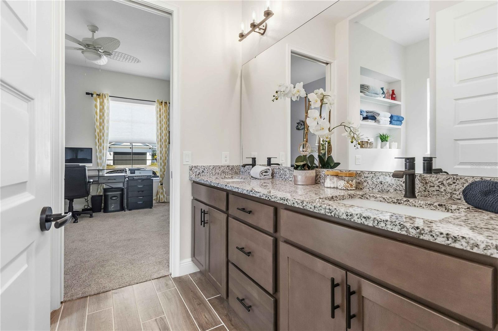 Image 21 of 44 For 3705 Kite Street