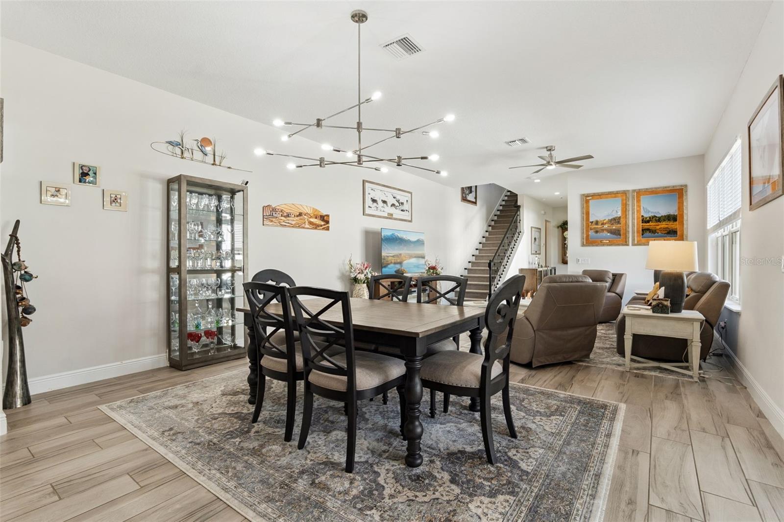 Image 11 of 58 For 8901 Lakeshore Pointe Drive