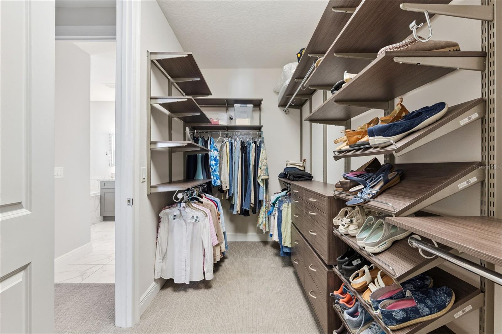 Image 34 of 58 For 8901 Lakeshore Pointe Drive