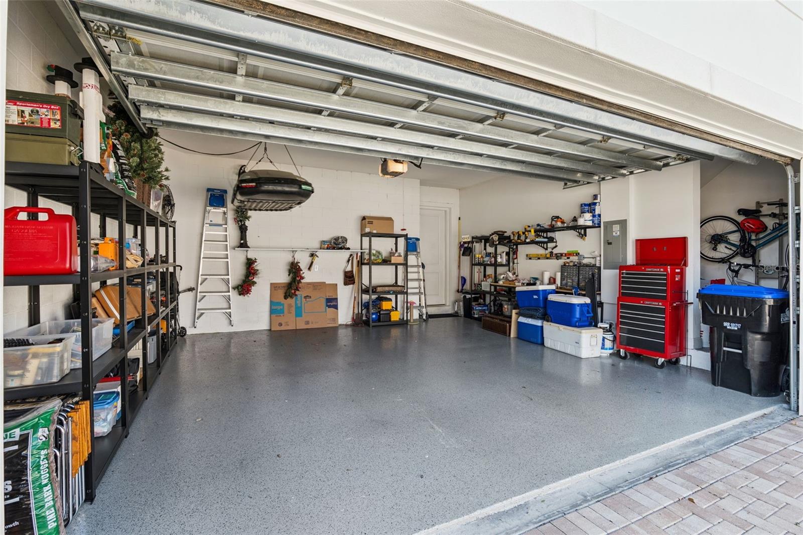 Image 36 of 58 For 8901 Lakeshore Pointe Drive