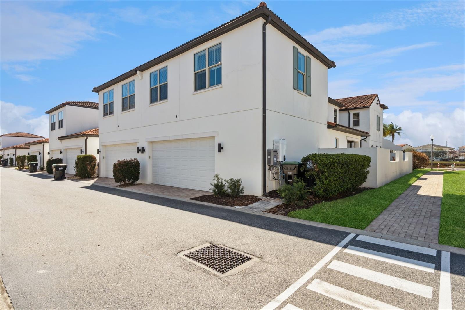 Image 44 of 58 For 8901 Lakeshore Pointe Drive