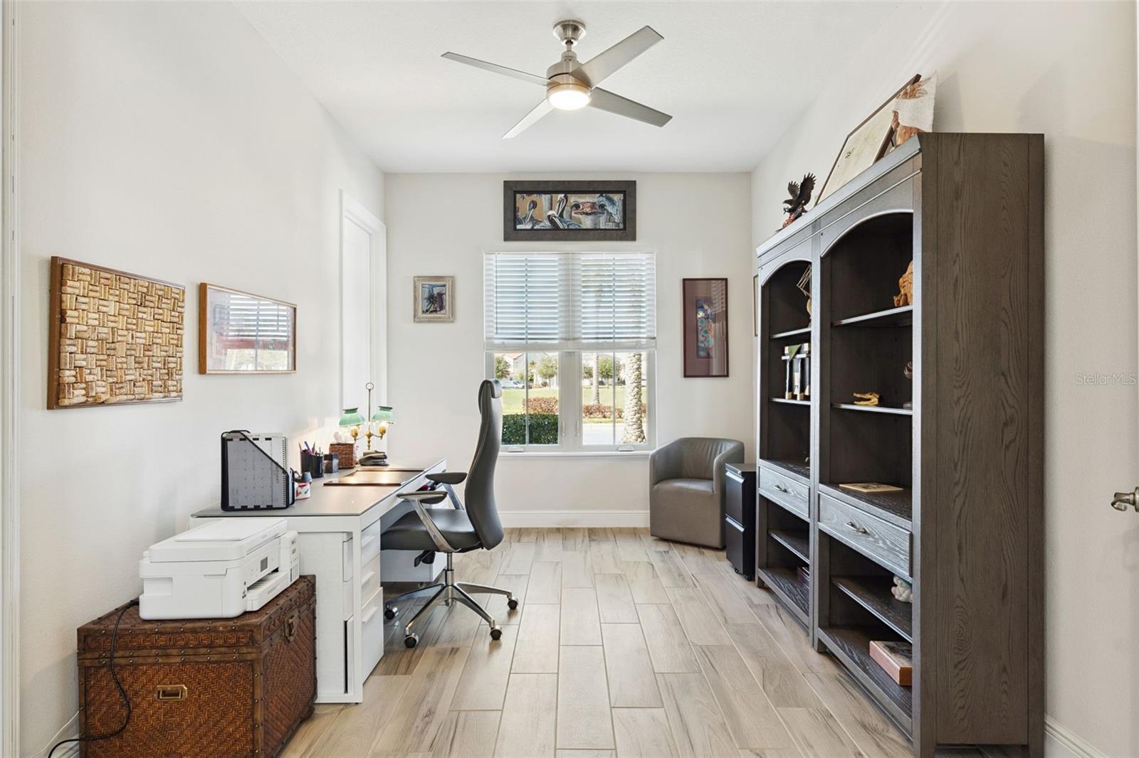 Image 8 of 58 For 8901 Lakeshore Pointe Drive