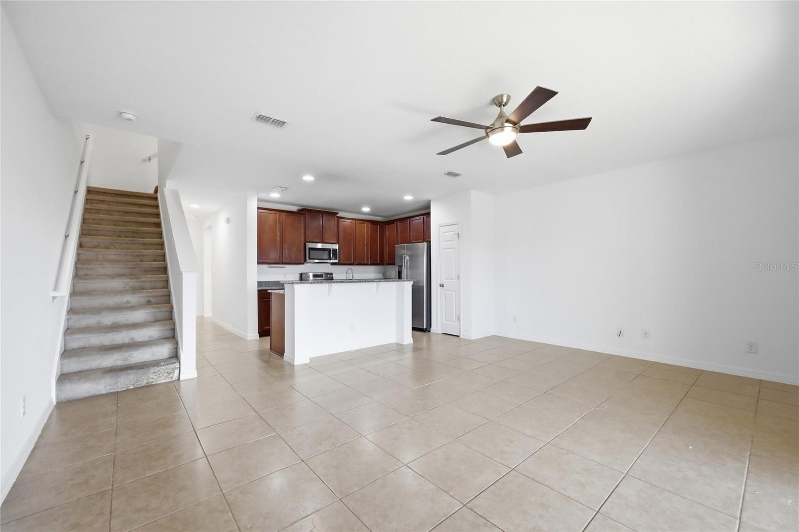 Image 11 of 48 For 196 Primrose Drive