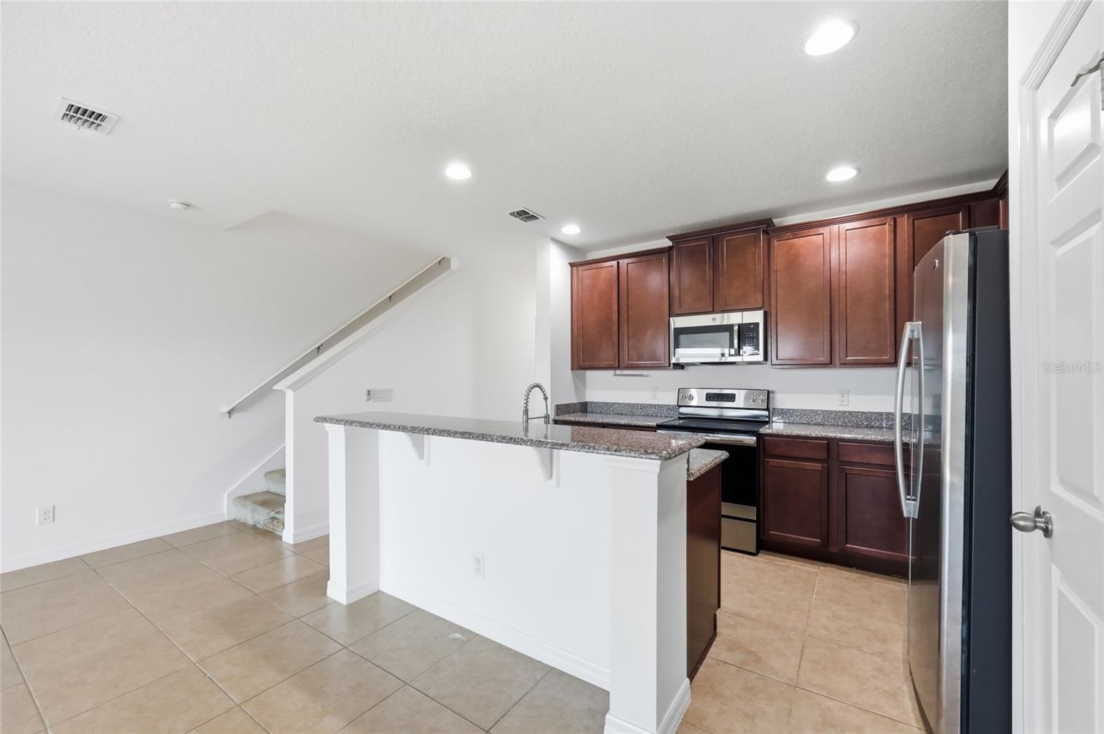 Image 15 of 48 For 196 Primrose Drive