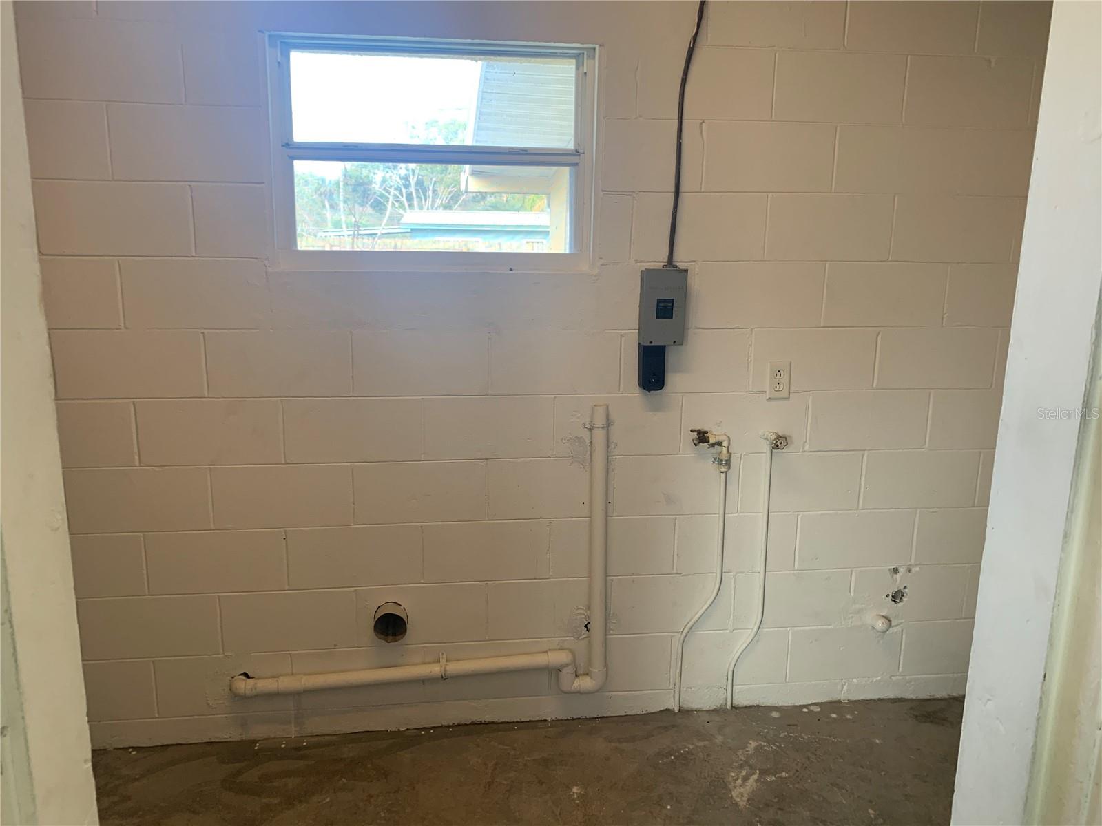 Image 18 of 23 For 202 Bamboo Drive