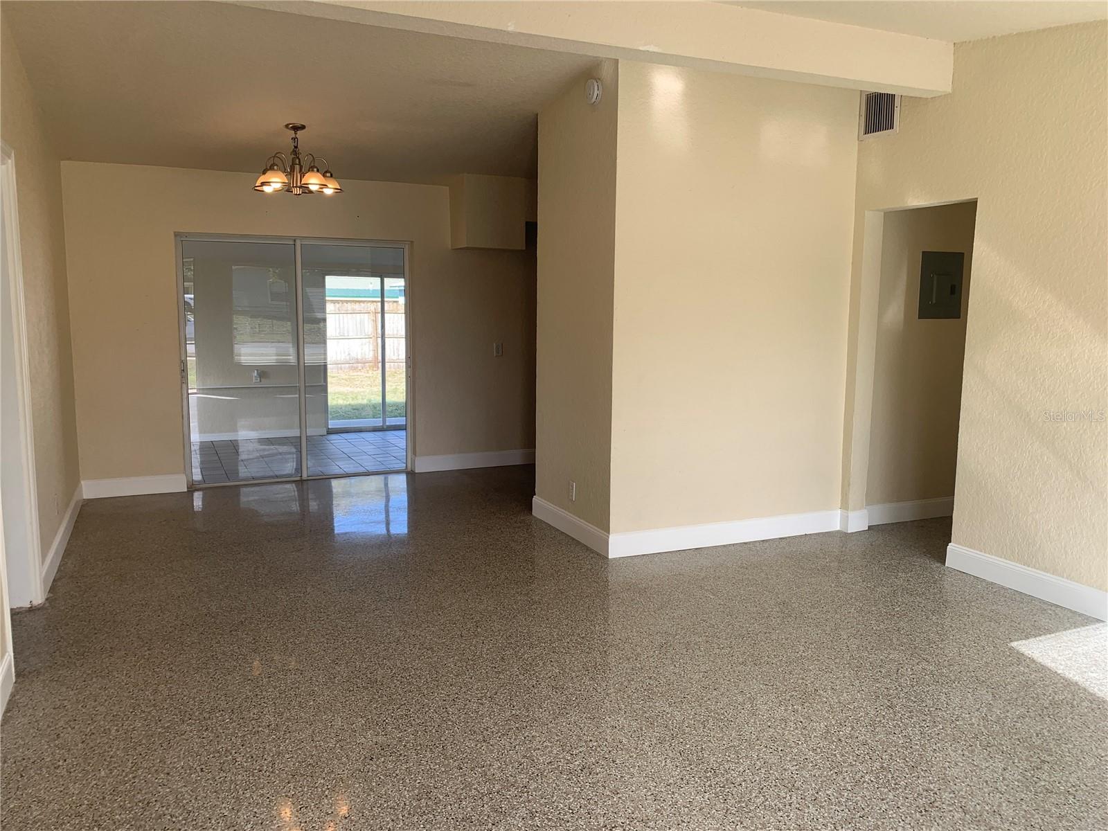 Image 5 of 23 For 202 Bamboo Drive