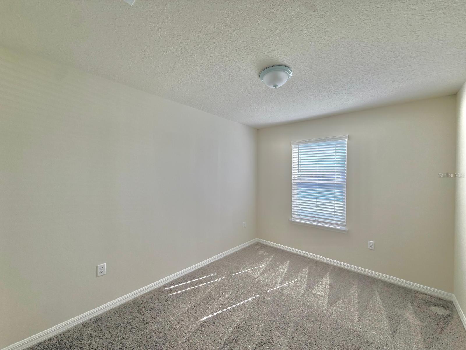 Image 10 of 19 For 16264 Merry Alley