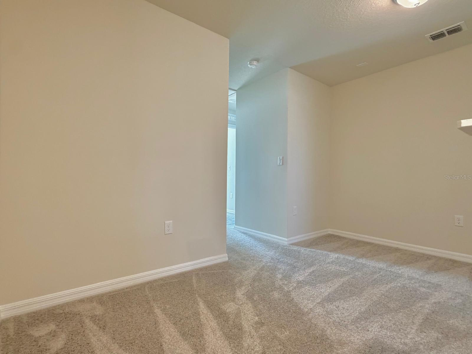 Image 8 of 19 For 16264 Merry Alley