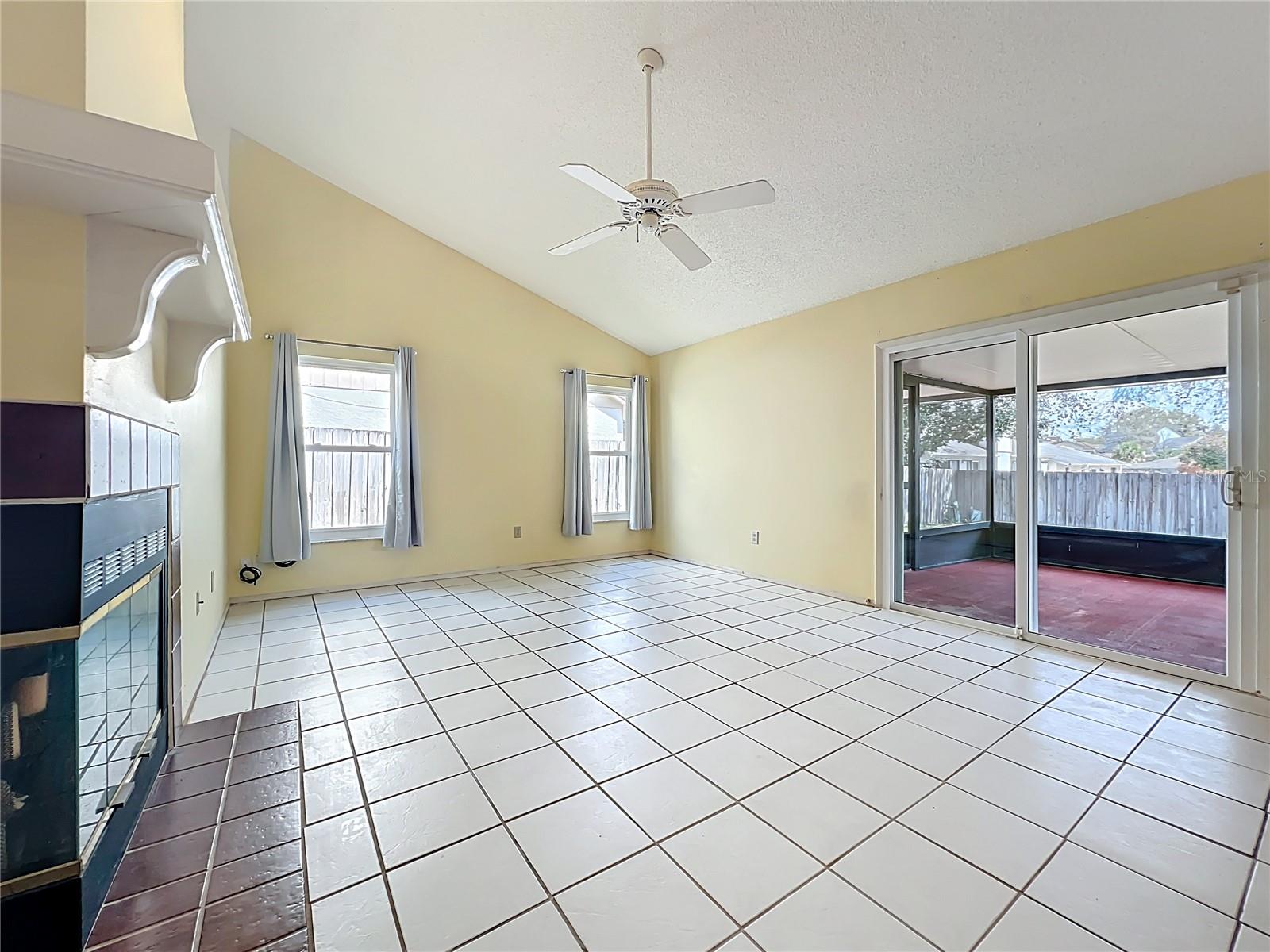 Image 17 of 39 For 2843 Danforth Drive