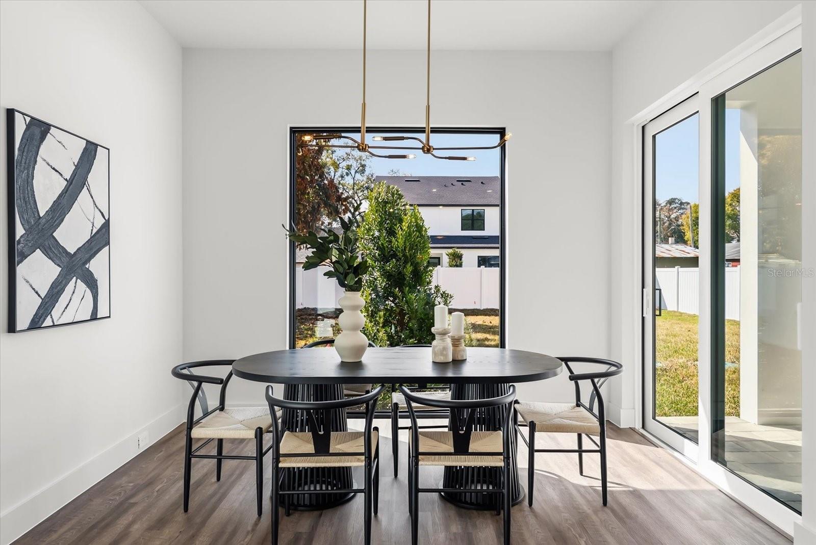 Image 11 of 40 For 1320 Cloverlawn Avenue