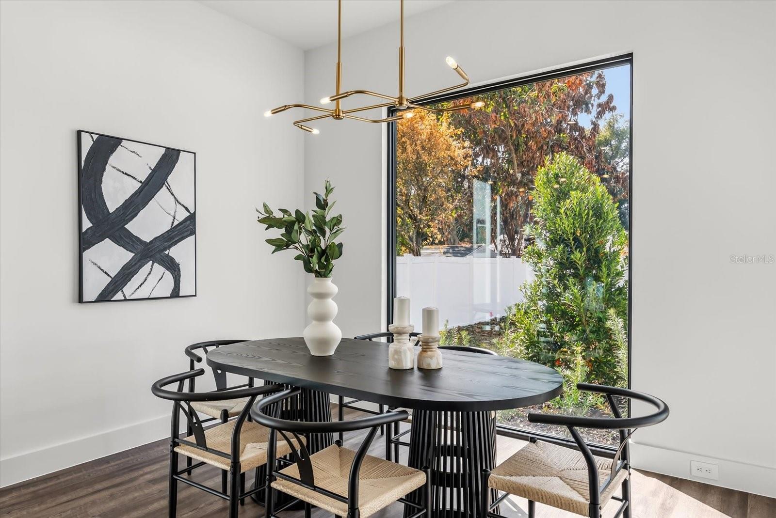 Image 13 of 40 For 1320 Cloverlawn Avenue