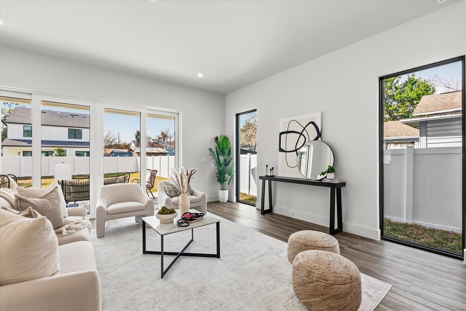 Image 6 of 40 For 1320 Cloverlawn Avenue