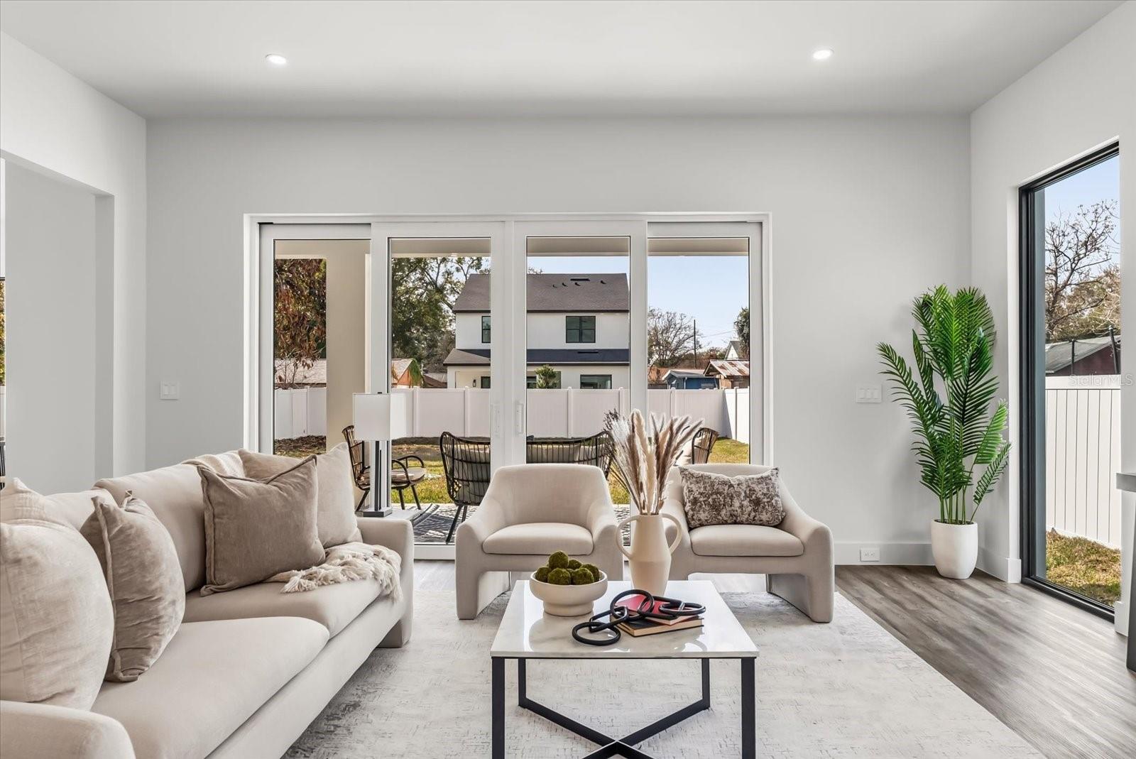 Image 7 of 40 For 1320 Cloverlawn Avenue