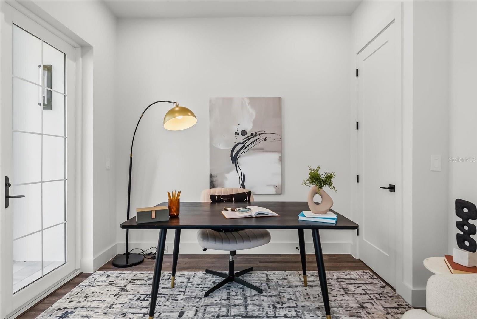 Image 8 of 40 For 1320 Cloverlawn Avenue