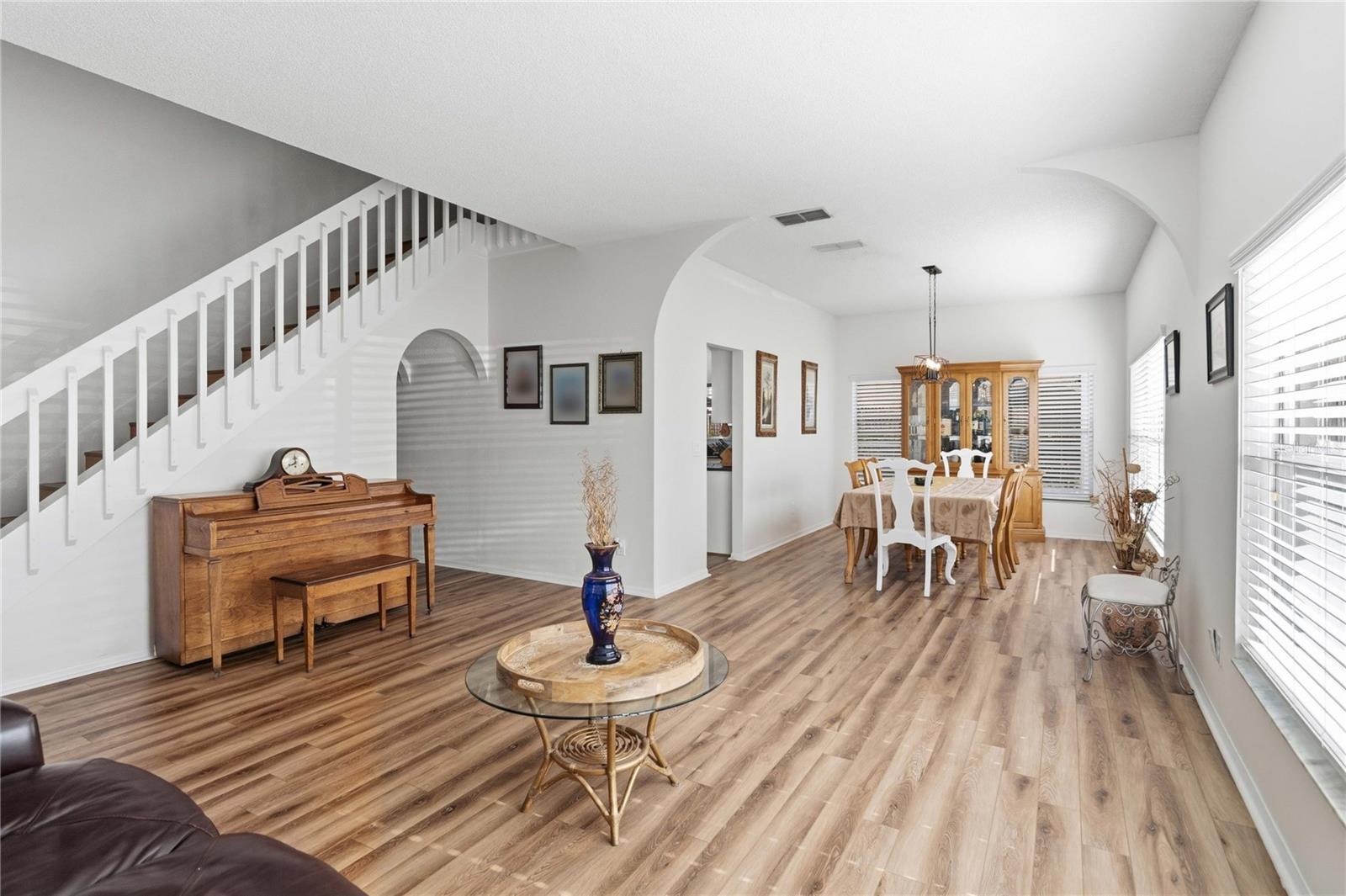 Image 15 of 52 For 2419 Point O Woods Court