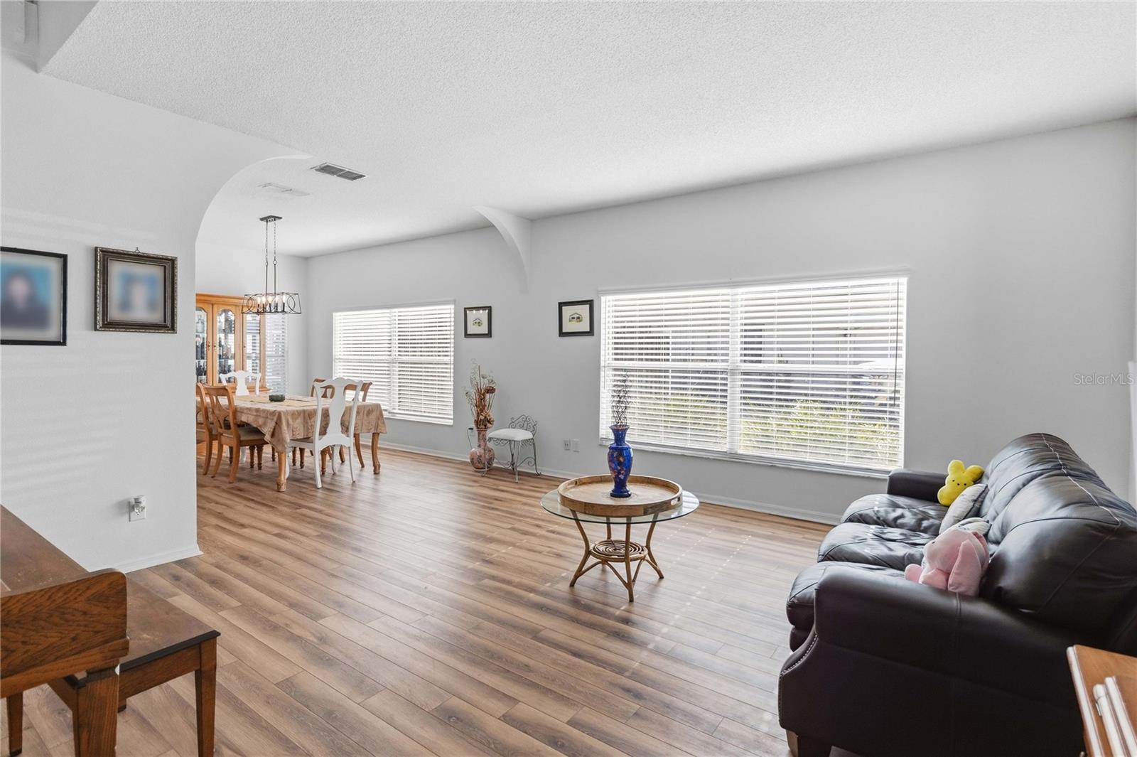 Image 18 of 52 For 2419 Point O Woods Court