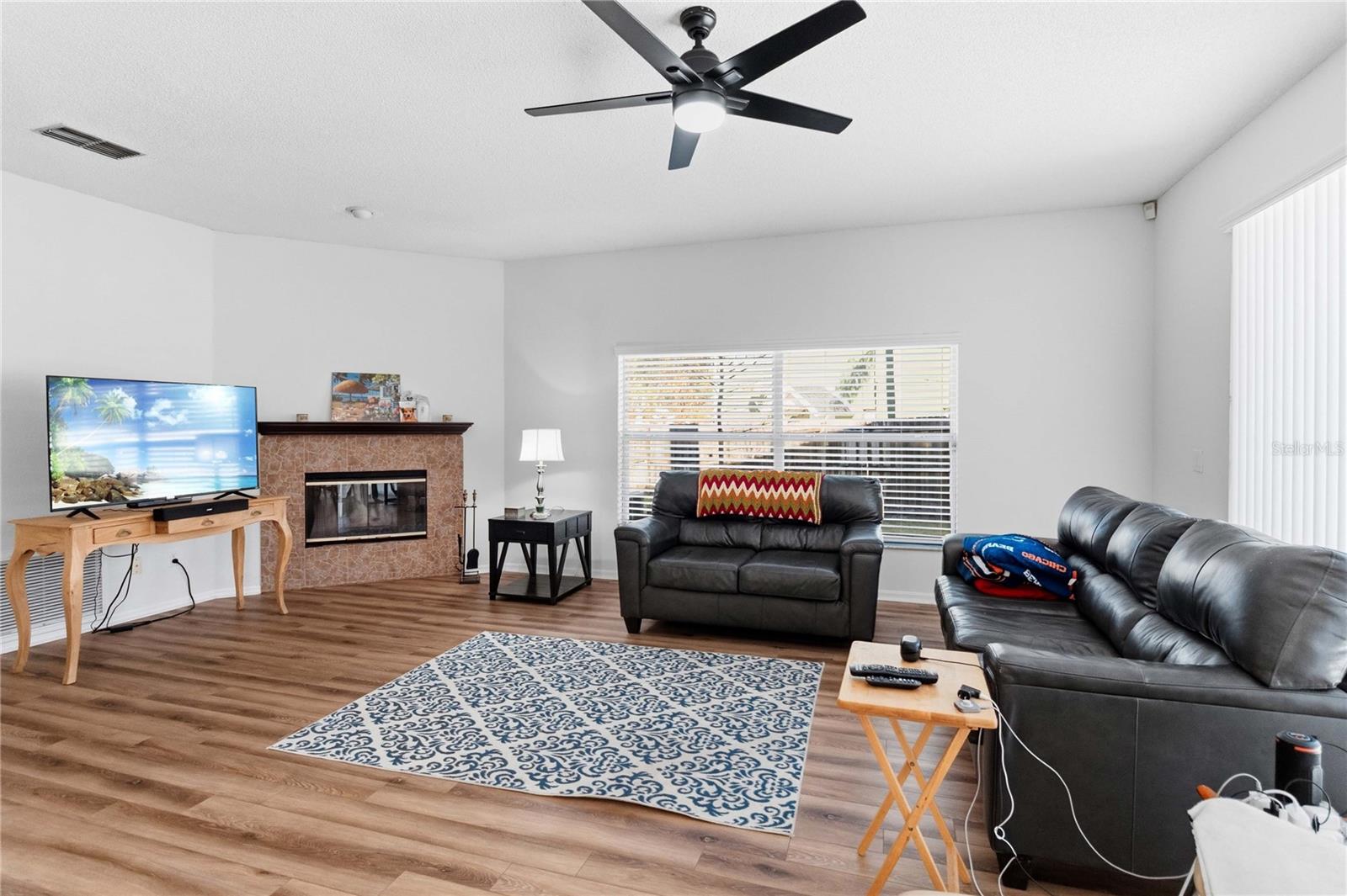 Image 20 of 52 For 2419 Point O Woods Court