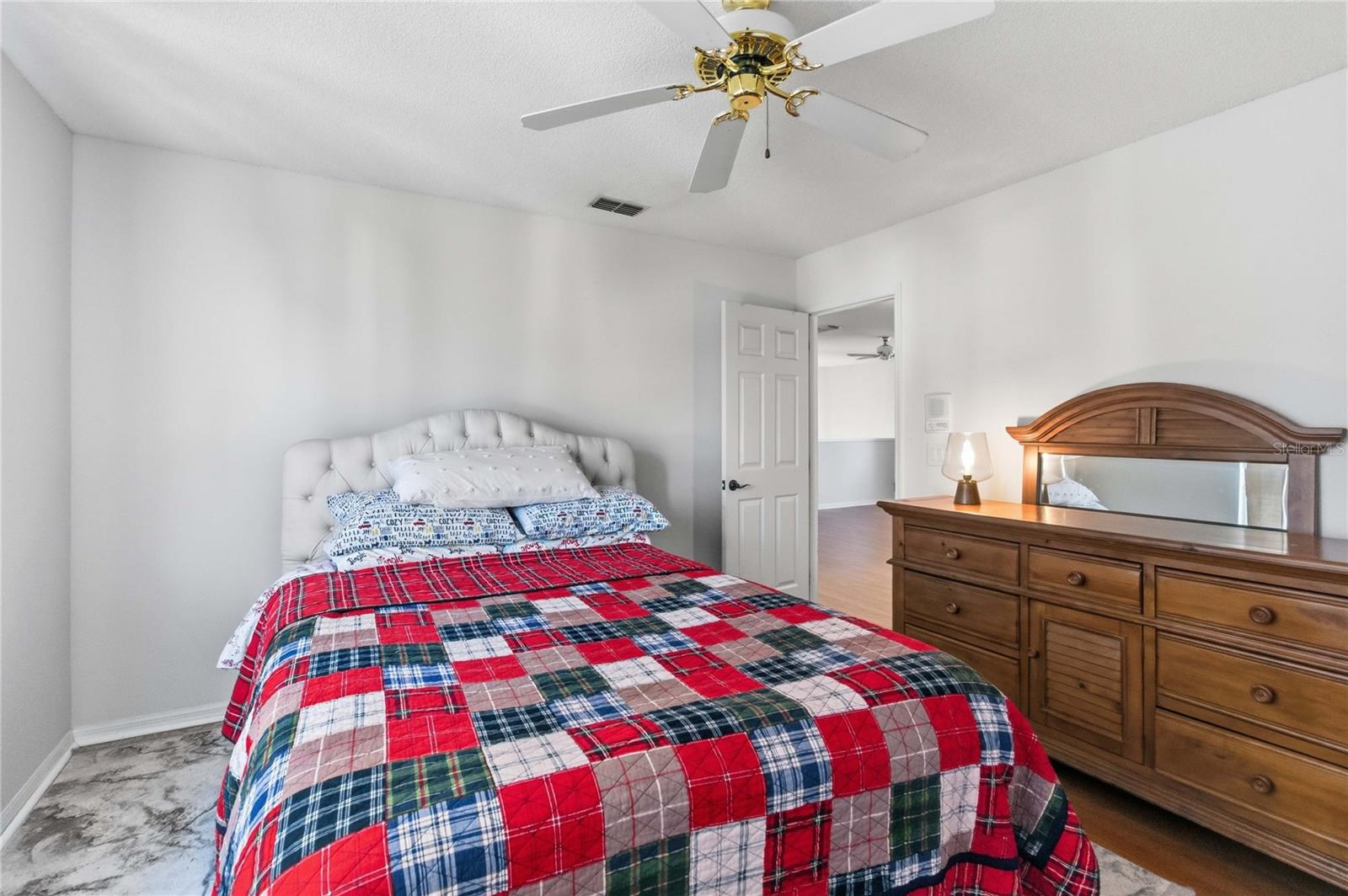 Image 24 of 52 For 2419 Point O Woods Court