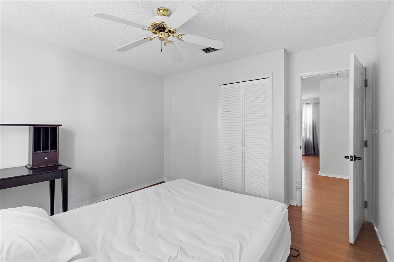 Image 32 of 52 For 2419 Point O Woods Court