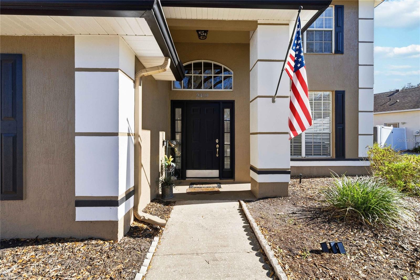 Image 5 of 52 For 2419 Point O Woods Court