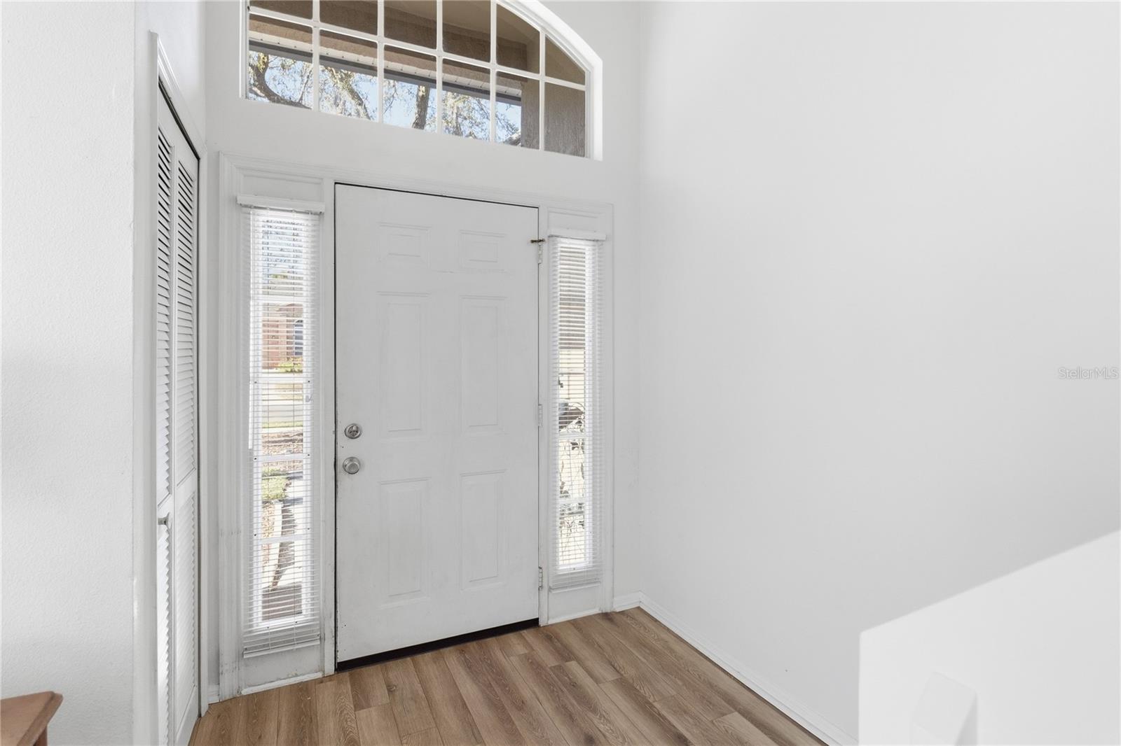 Image 6 of 52 For 2419 Point O Woods Court