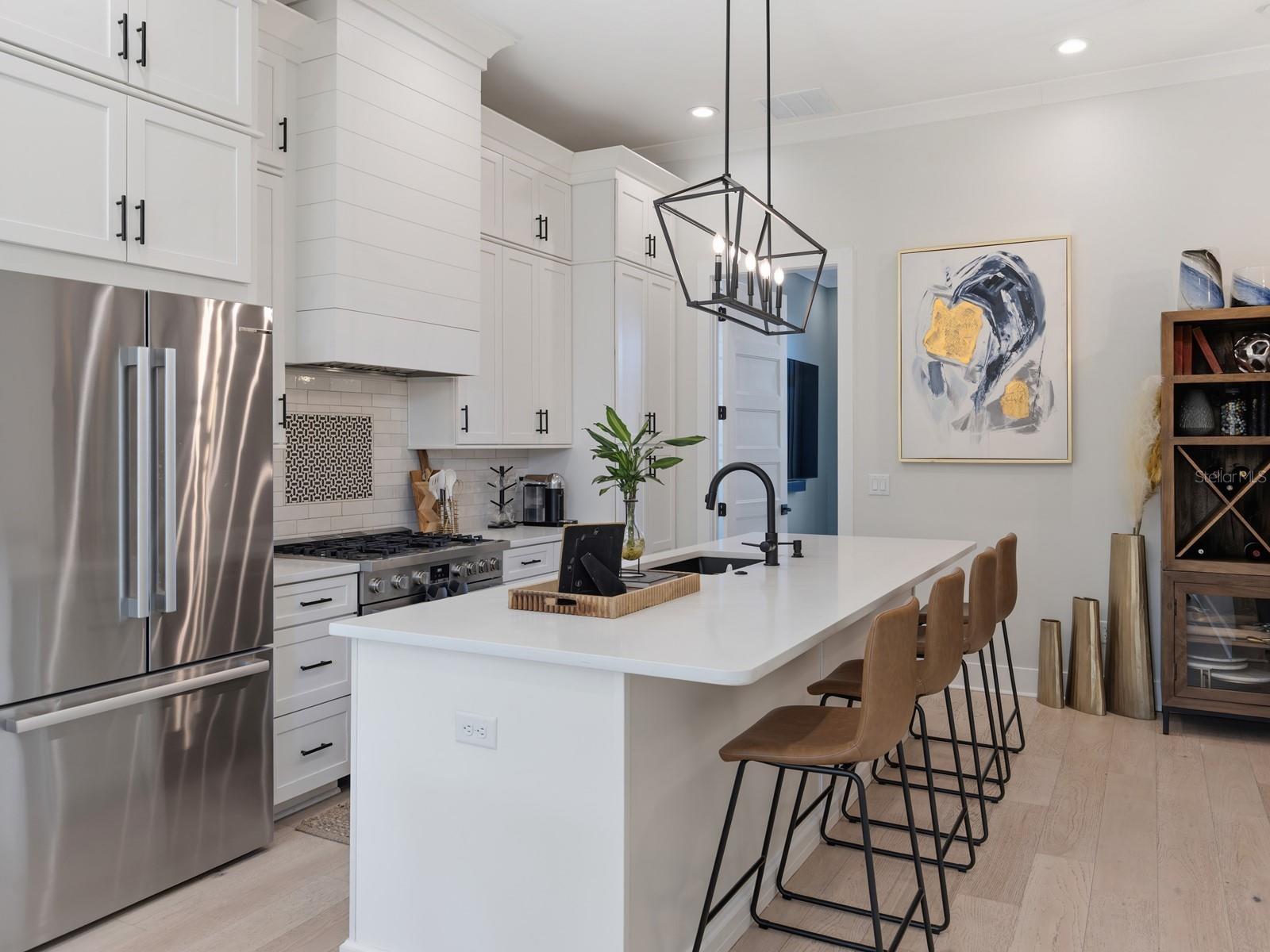 Image 15 of 38 For 64 Park Avenue