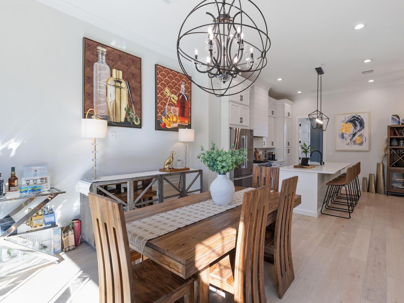 Image 16 of 38 For 64 Park Avenue