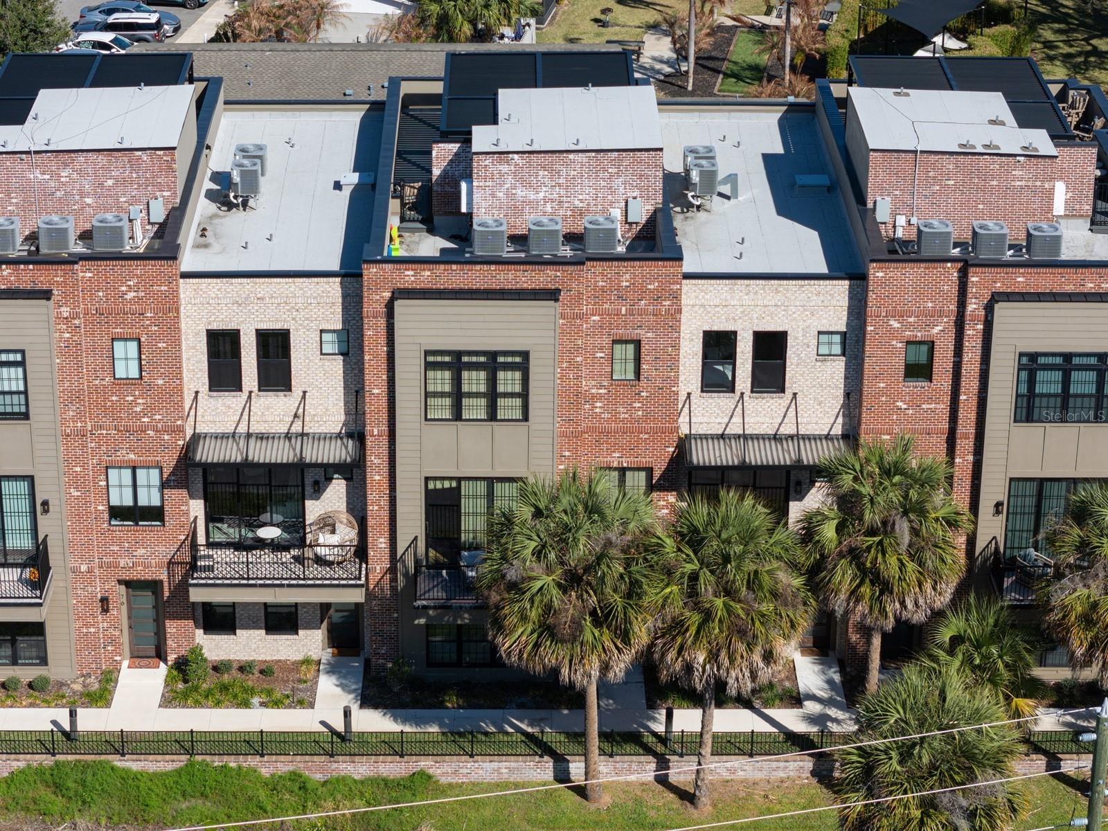 Image 36 of 38 For 64 Park Avenue