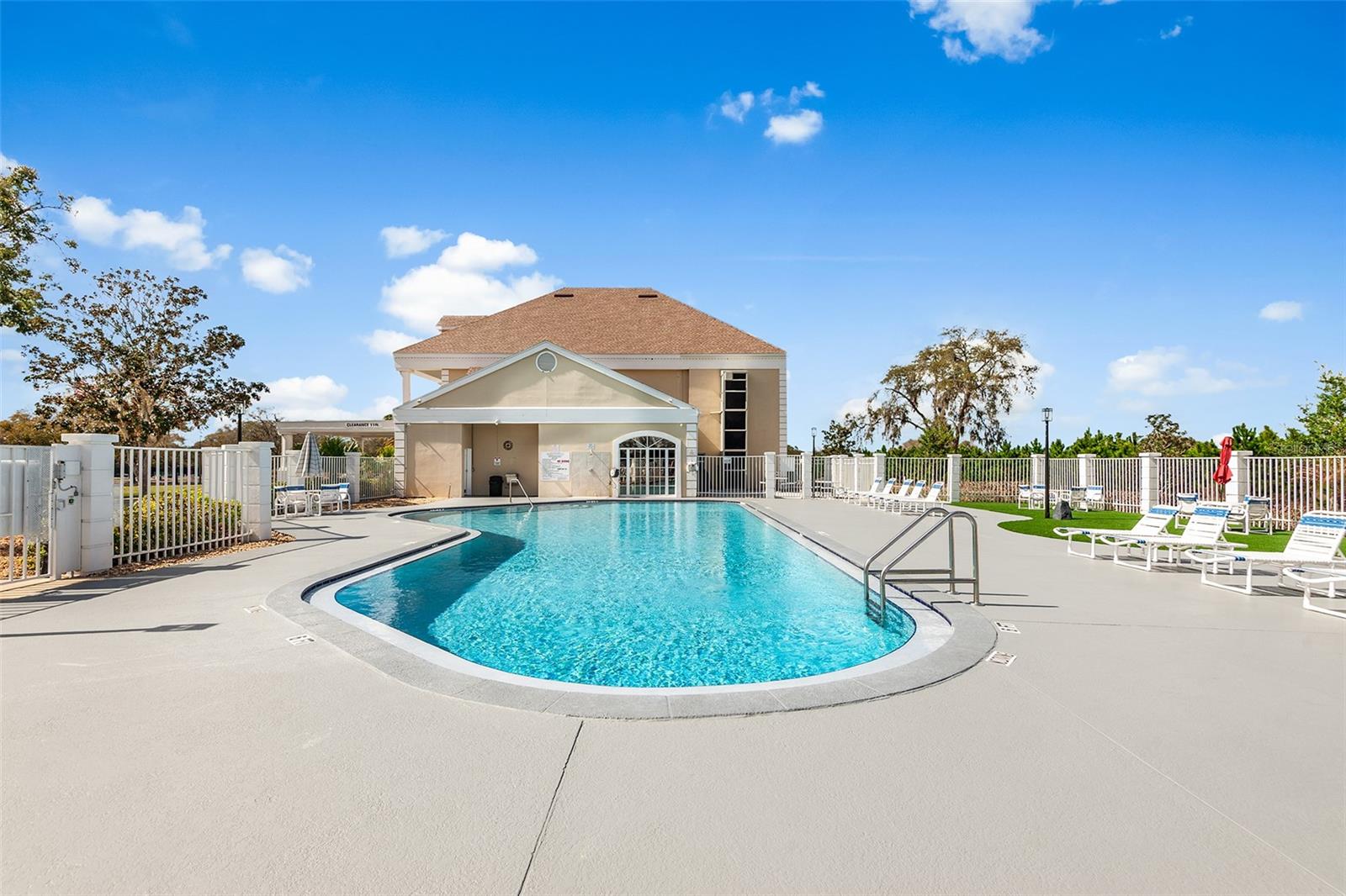 Image 22 of 28 For 8353 Pavilion Drive