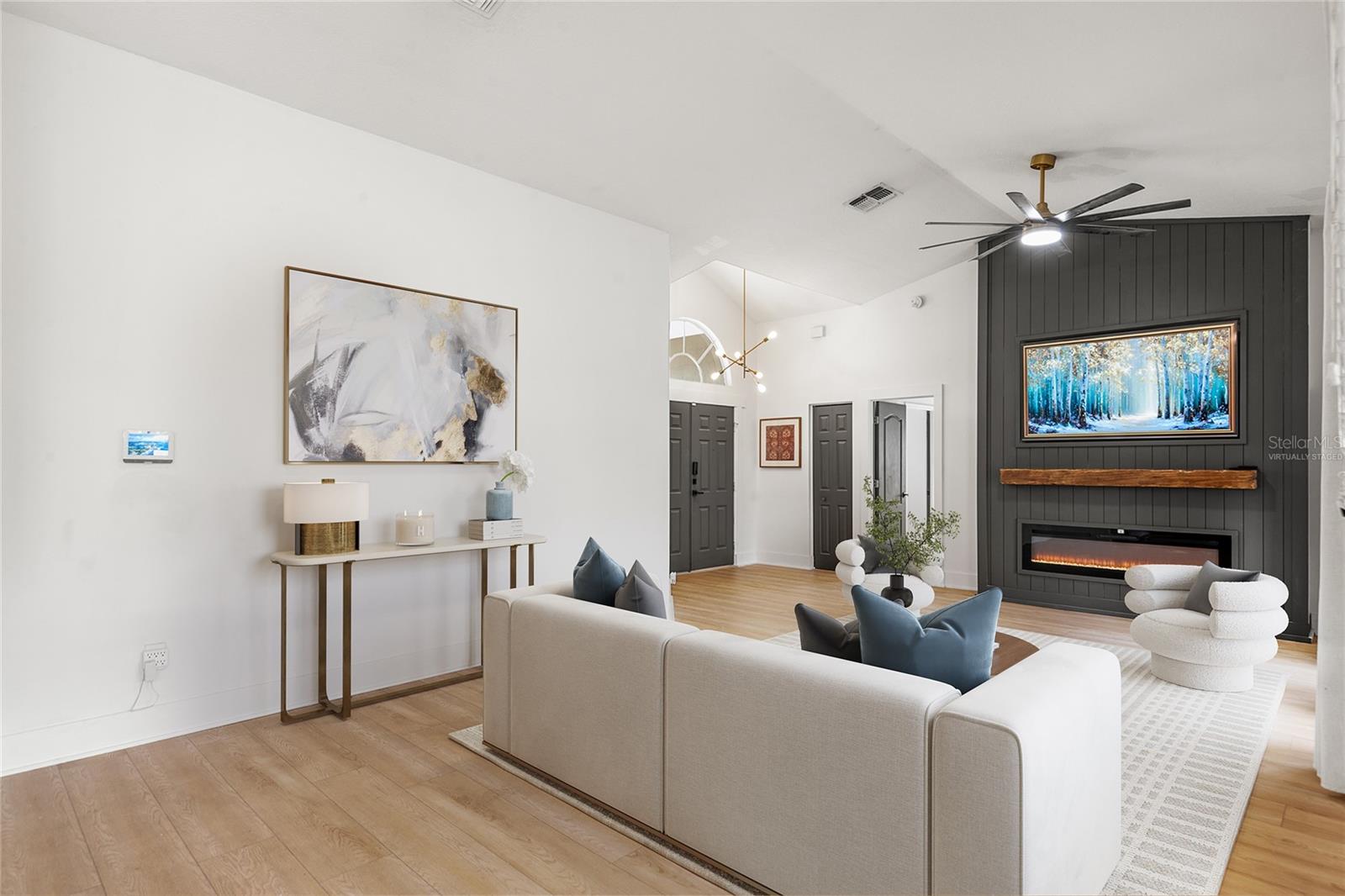 Image 5 of 28 For 8353 Pavilion Drive