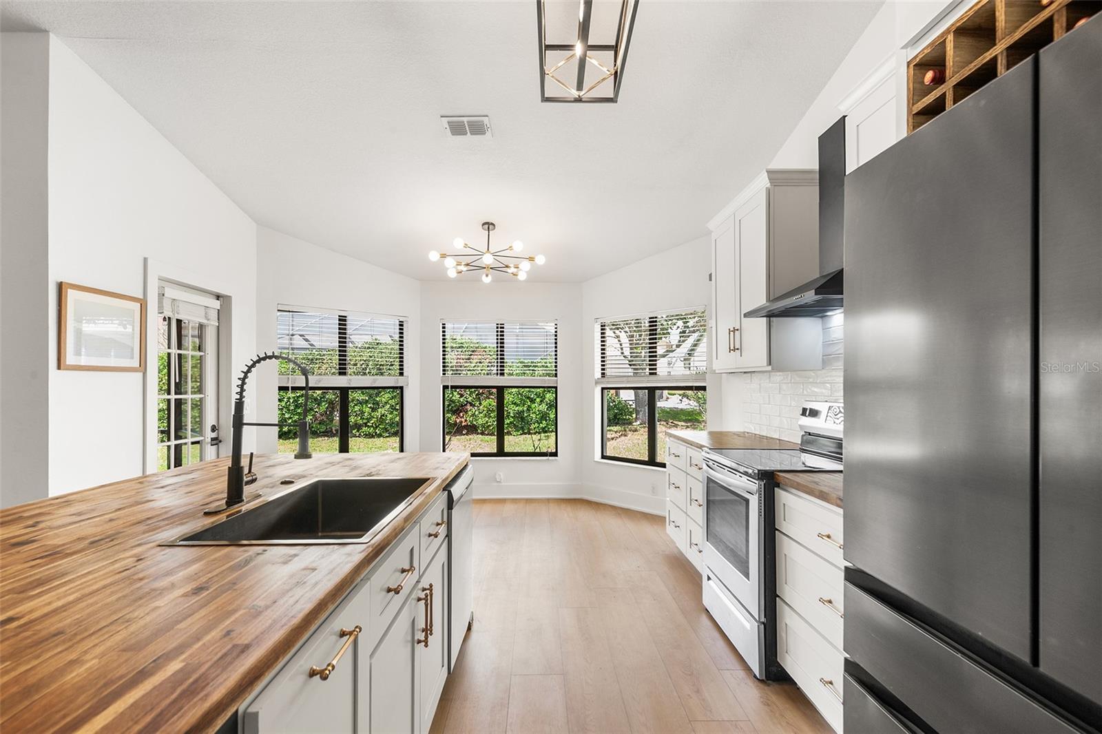 Image 9 of 28 For 8353 Pavilion Drive