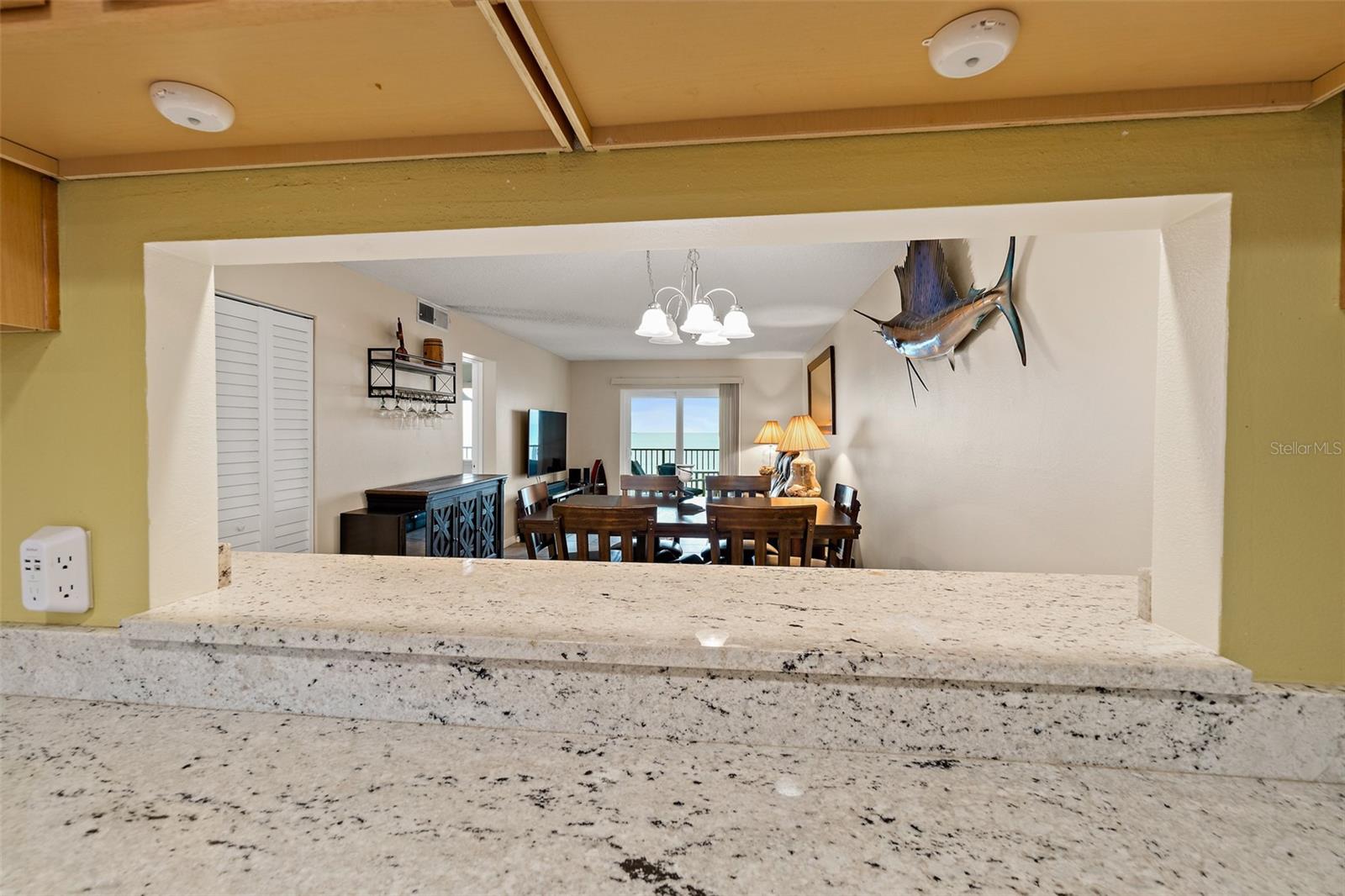 Image 11 of 43 For 4100 Ocean Beach Boulevard 412