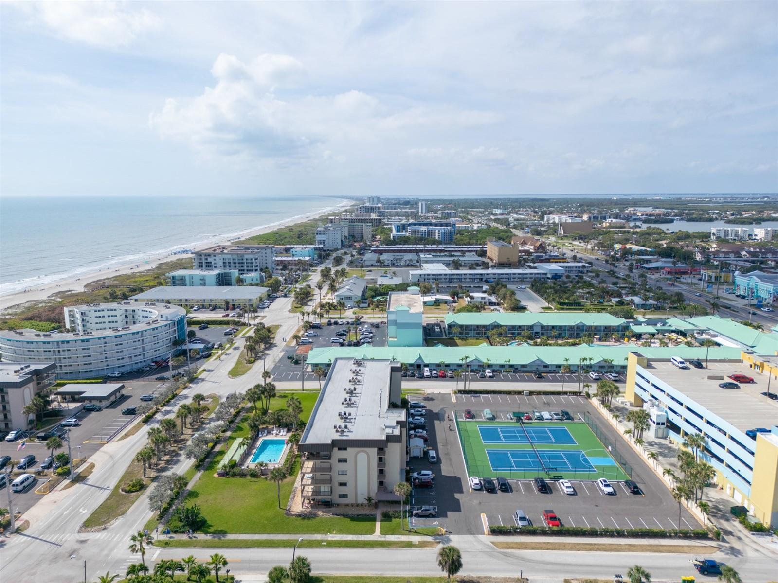 Image 20 of 43 For 4100 Ocean Beach Boulevard 412