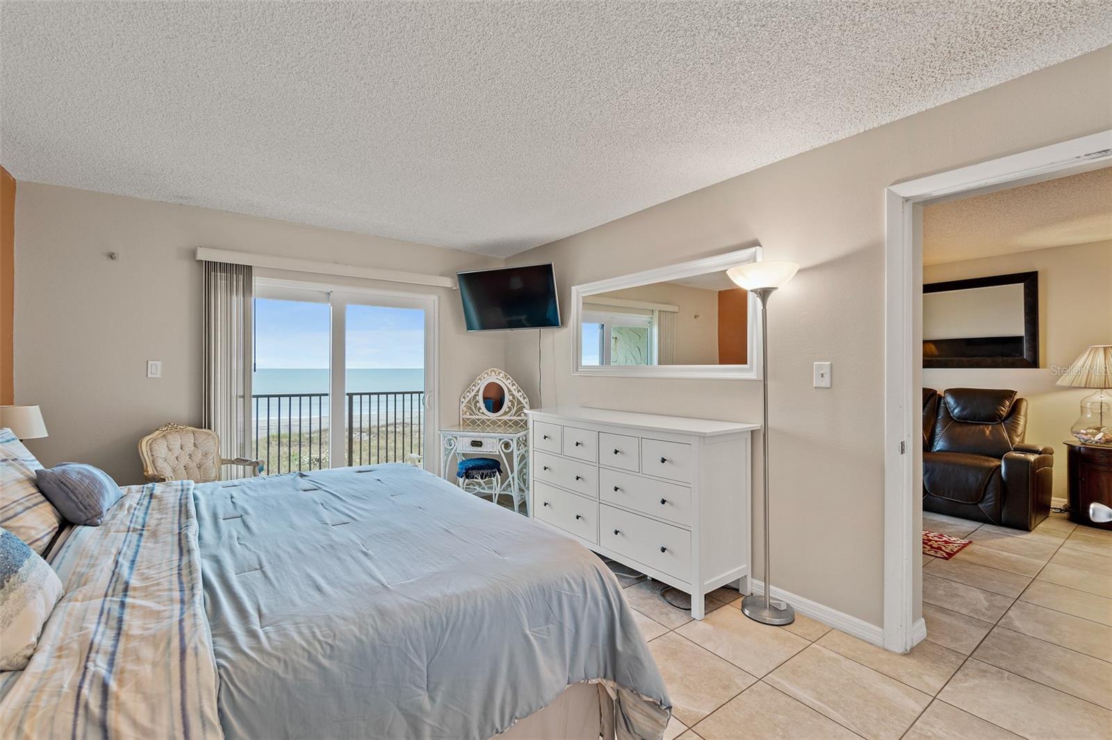 Image 26 of 43 For 4100 Ocean Beach Boulevard 412