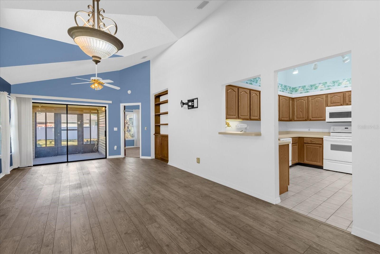 Image 5 of 34 For 138 Baytree Boulevard