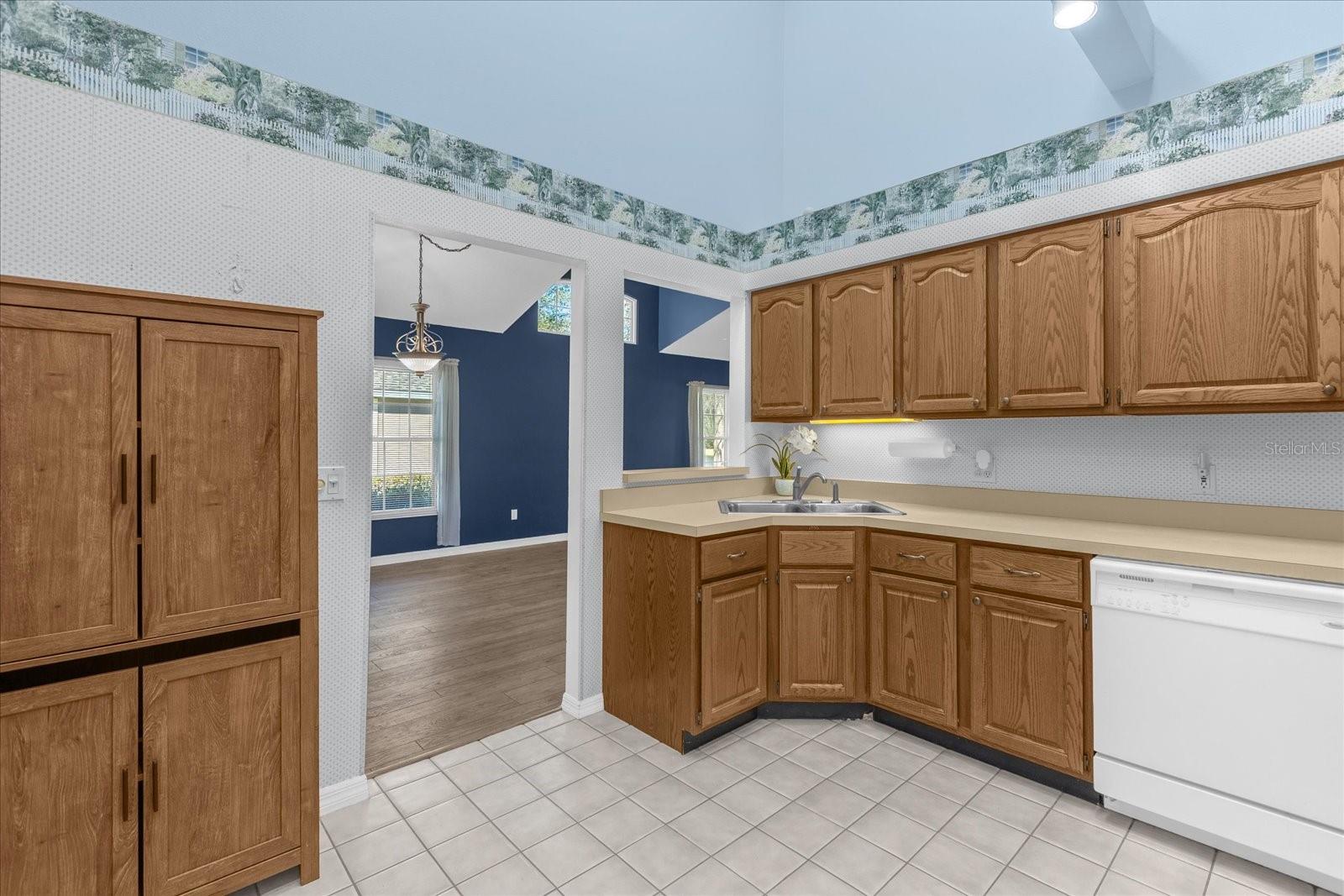 Image 9 of 34 For 138 Baytree Boulevard